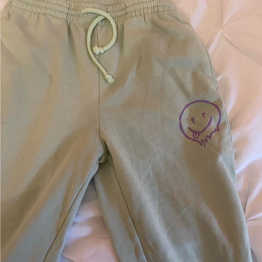 super soft green sweatpants, comfy, smiley face, preppy